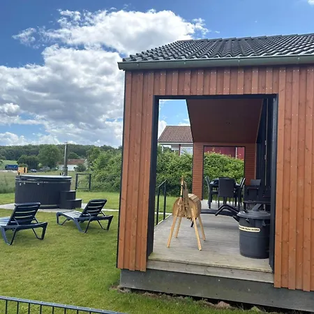 Sea View House With Sauna & Hot Tub For 8 Augustenborg