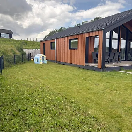 Vakantiehuis Sea View House With Sauna & Hot Tub For 8 Augustenborg